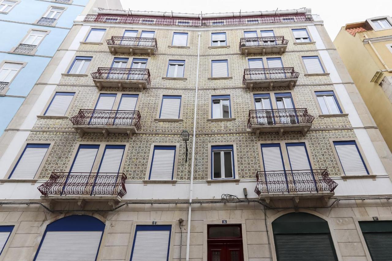 Sweet Almirante By Homing * Lissabon